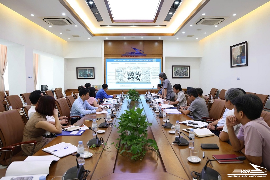 Thống nhất phương án thiết kế phù điêu thuộc dự án “Nhà truyền thống và Bảo quản hiện vật lịch sử Đường sắt Việt Nam”